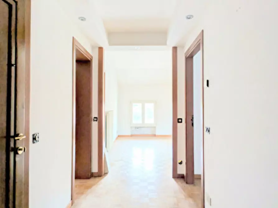 Immagine 7 di Appartamento in vendita  in Thiene Via Corso Garibaldi 36 a Thiene