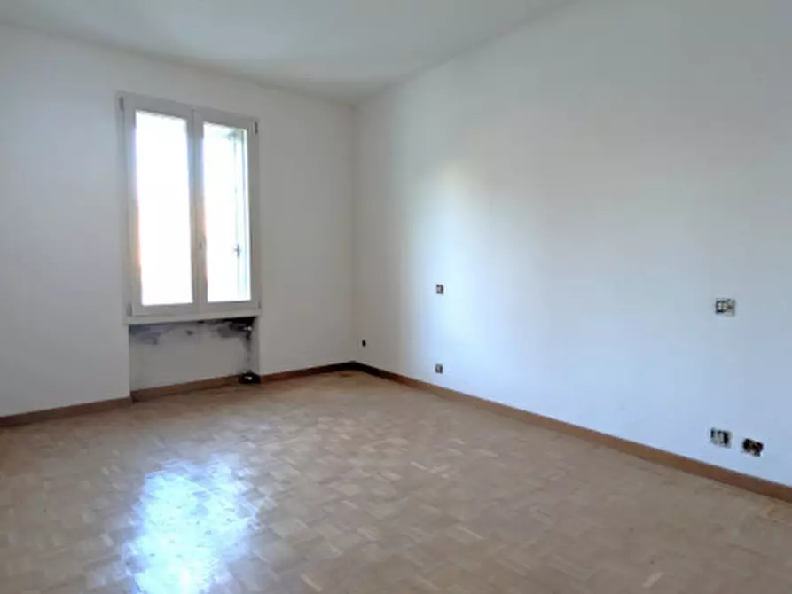 Immagine 12 di Appartamento in vendita  in Thiene Via Corso Garibaldi 36 a Thiene