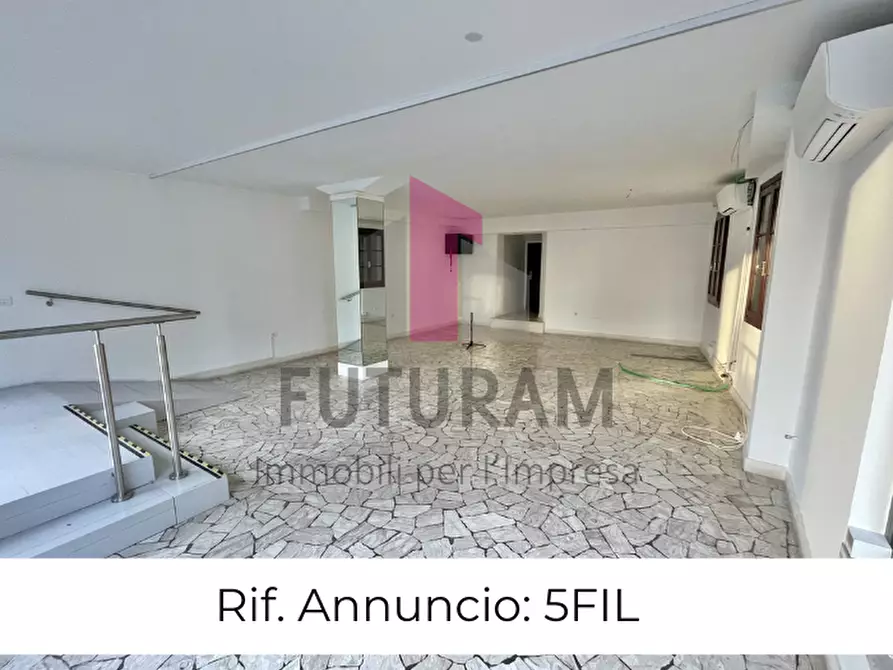 Immagine 1 di Negozio in affitto  in Via Divisione Julia 3 a Montegalda