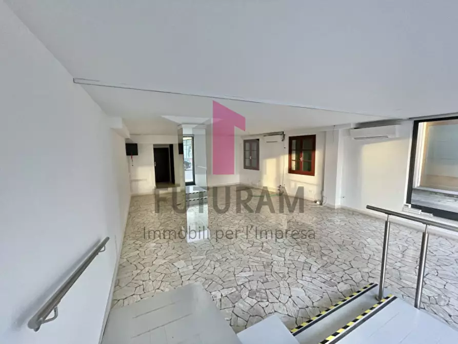 Immagine 4 di Negozio in affitto  in Via Divisione Julia 3 a Montegalda