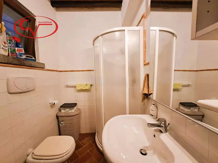 Immagine 15 di Appartamento in vendita  in Via Roma a Gaiole In Chianti