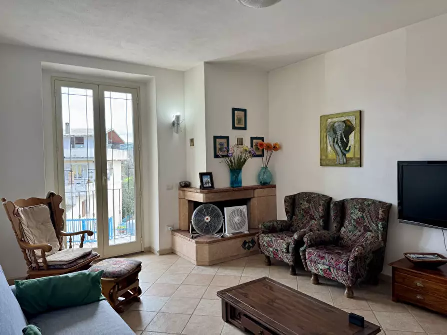 Immagine 3 di Appartamento in vendita  in Via Gianfranco Conteddu a Siniscola