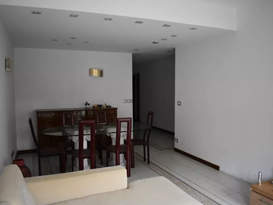 Immagine 1 di Appartamento in vendita  a Padova