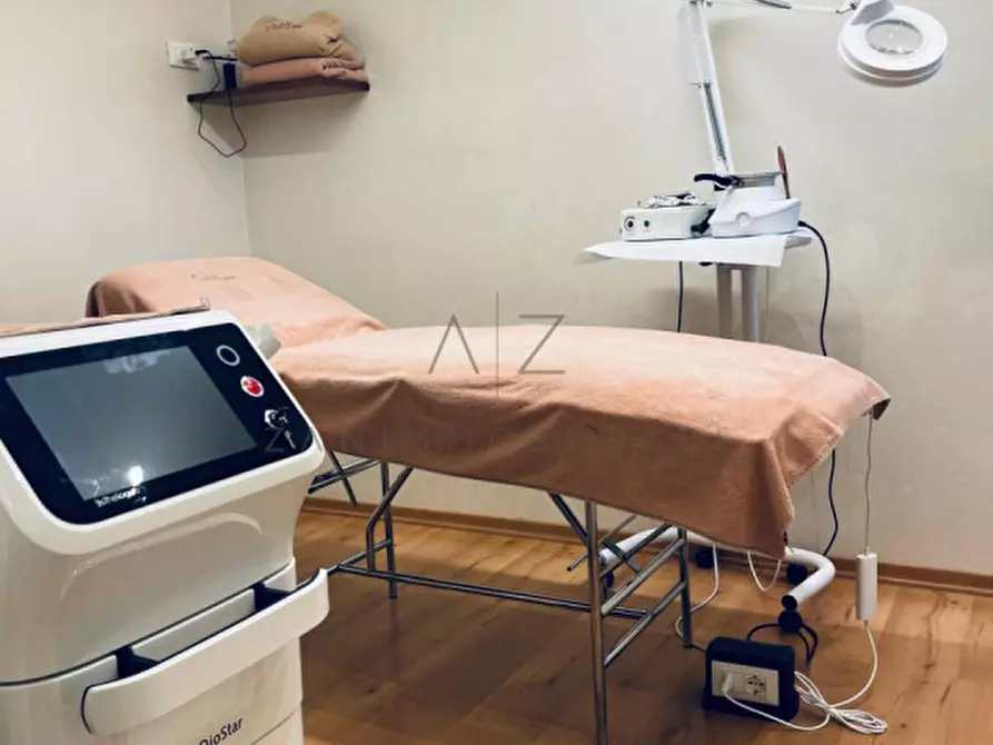 Immagine 12 di Attività commerciale in vendita  in Via Pasubio a Rosà