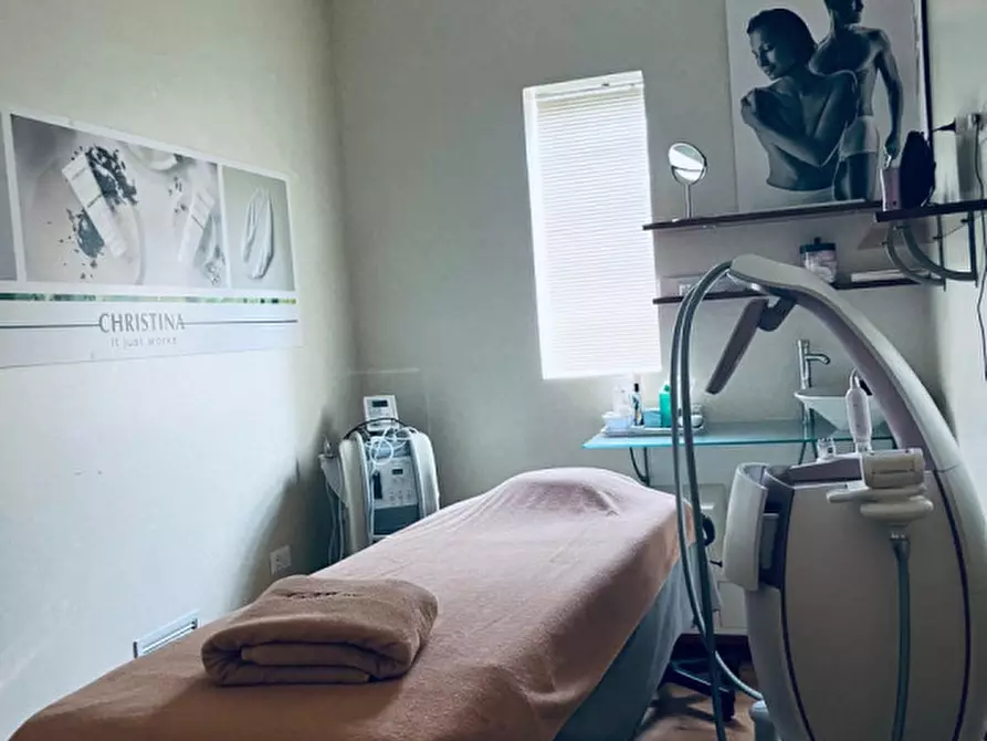 Immagine 18 di Attività commerciale in vendita  in Via Pasubio a Rosà