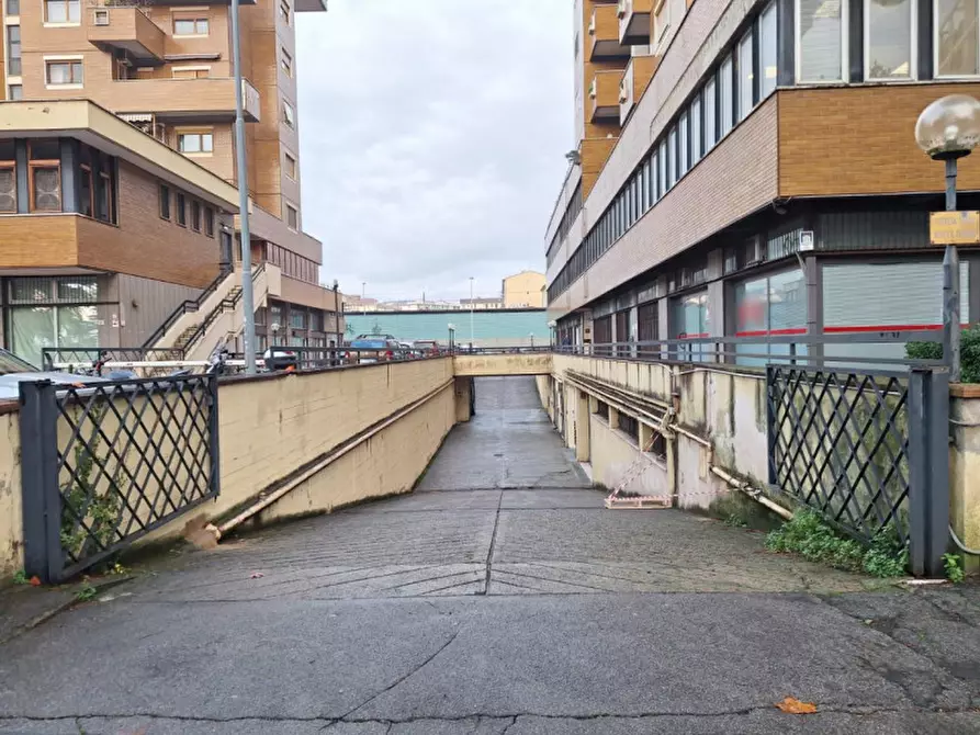 Immagine 1 di Magazzino in vendita  in Via Panciatichi, 38/6, 50127 Firenze FI, Italia a Firenze