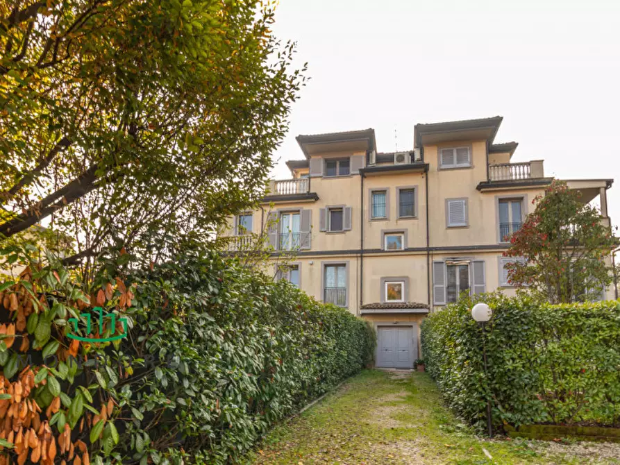 Immagine 52 di Attico in vendita  in via san donato 70 a Granarolo Dell'emilia