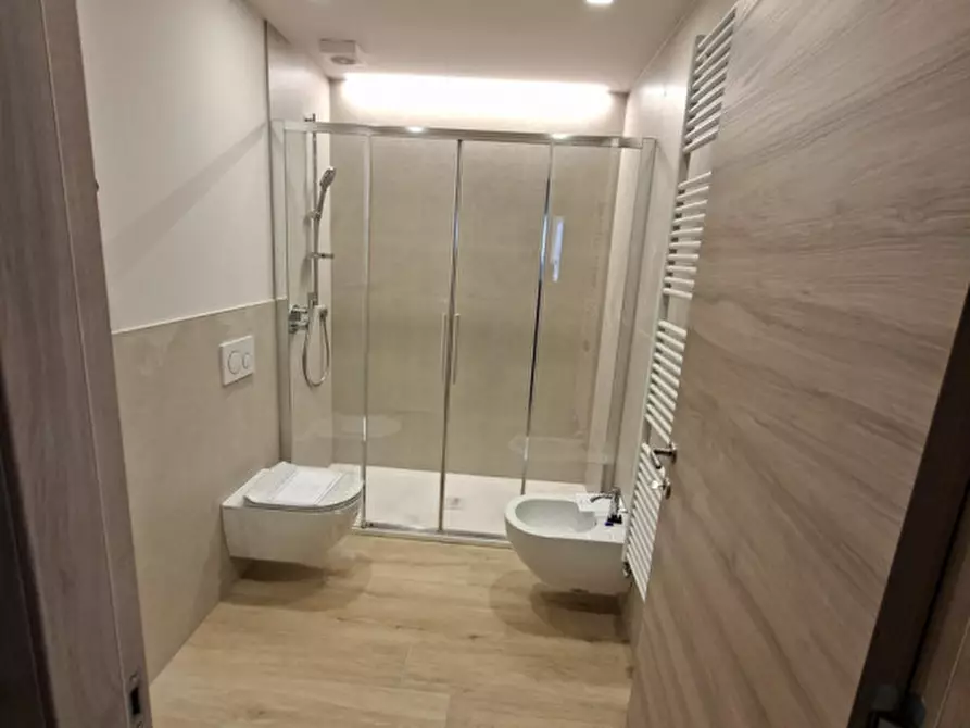 Immagine 13 di Appartamento in affitto  in Via Macrino a Alba