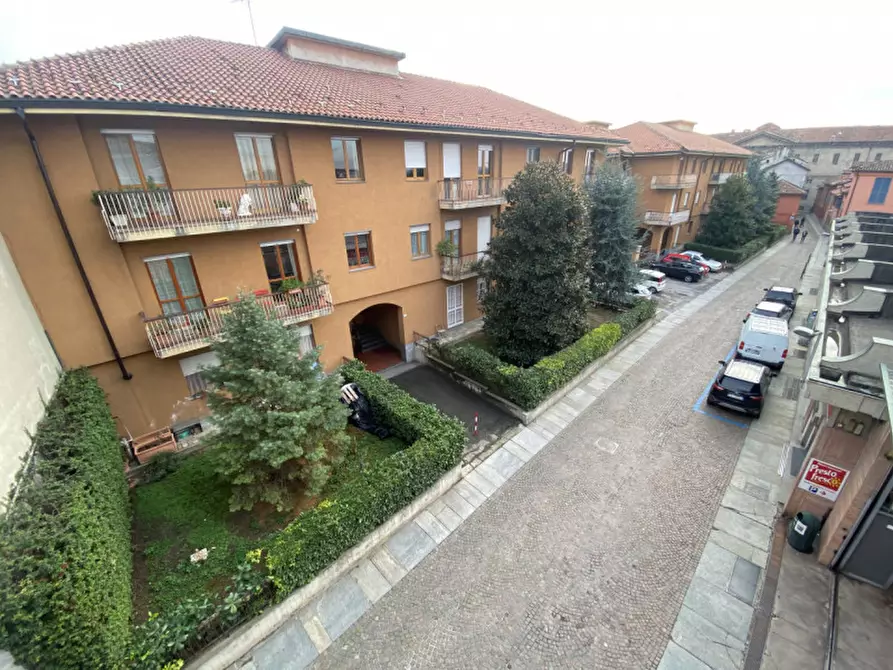 Immagine 16 di Appartamento in affitto  in Via Macrino a Alba