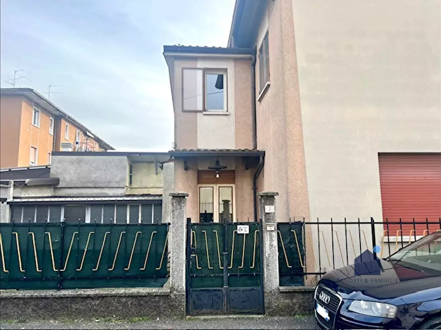 Immagine 4 di Villa in vendita  in Traversa prima Villaggio Geroldi, 13 a Castenedolo