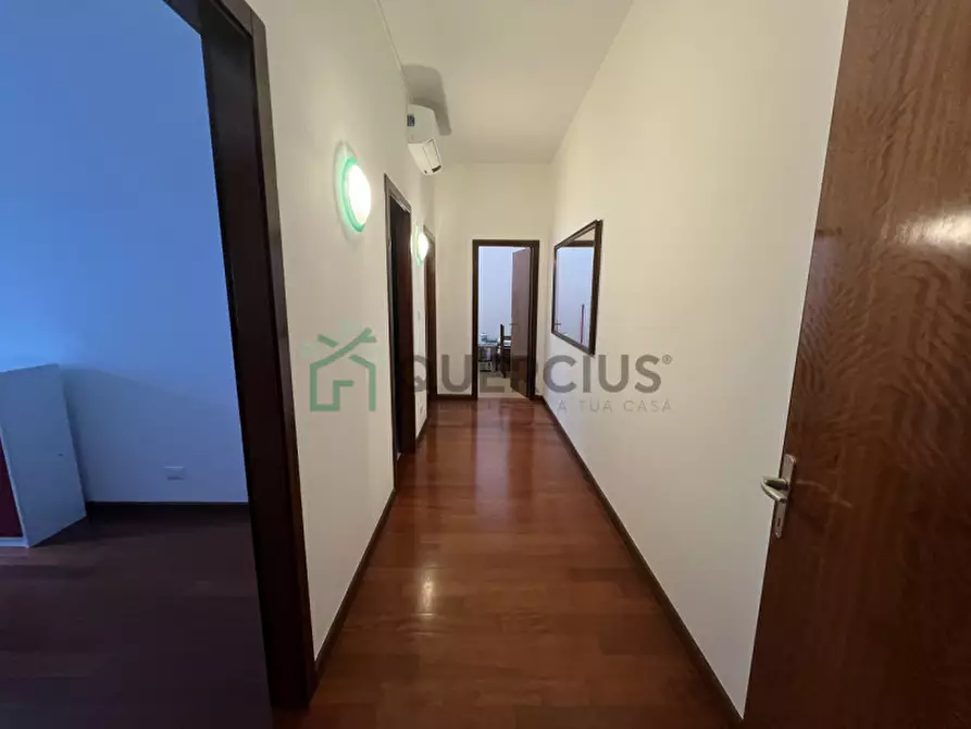 Immagine 13 di Appartamento in vendita  in Piazza Guglielmo Marconi a Jesolo