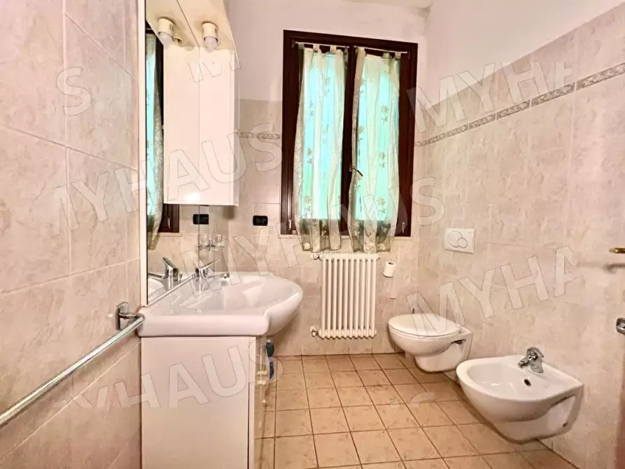 Immagine 16 di Appartamento in vendita  in Via Paolo Guidi, 3 a Bellaria-Igea Marina