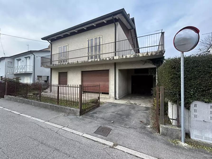 Immagine 1 di Casa indipendente in vendita  in Via Giovanni XXIII a Mestrino