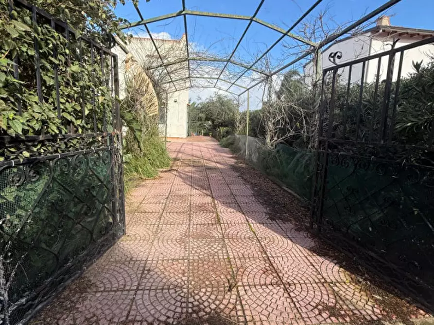 Immagine 3 di Villa in vendita  in via tritone a Carini