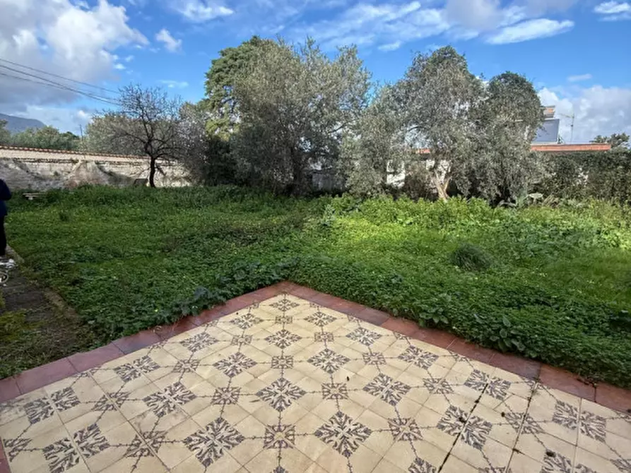 Immagine 8 di Villa in vendita  in via tritone a Carini