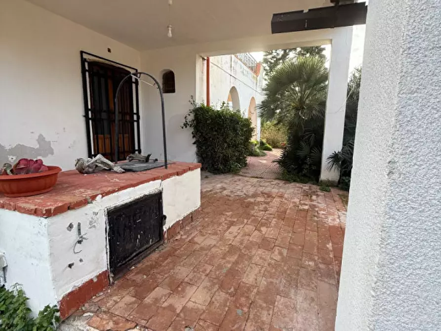 Immagine 12 di Villa in vendita  in via tritone a Carini