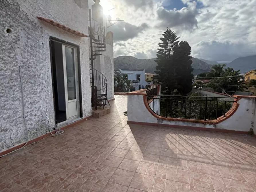 Immagine 27 di Villa in vendita  in via tritone a Carini