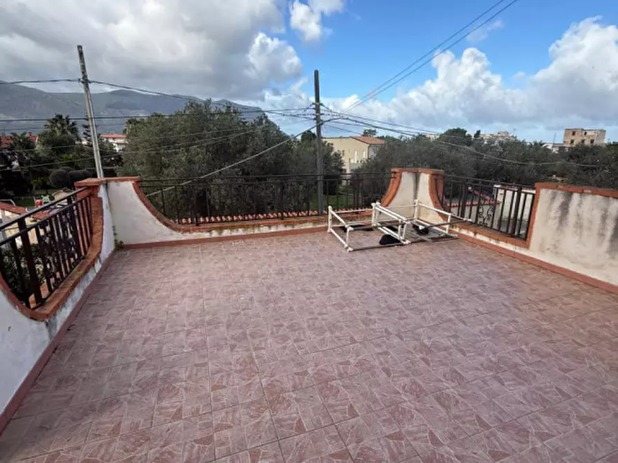 Immagine 33 di Villa in vendita  in via tritone a Carini