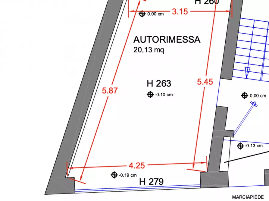 Immagine 4 di Garage in vendita  in Contra' della Fossetta, 7 a Vicenza