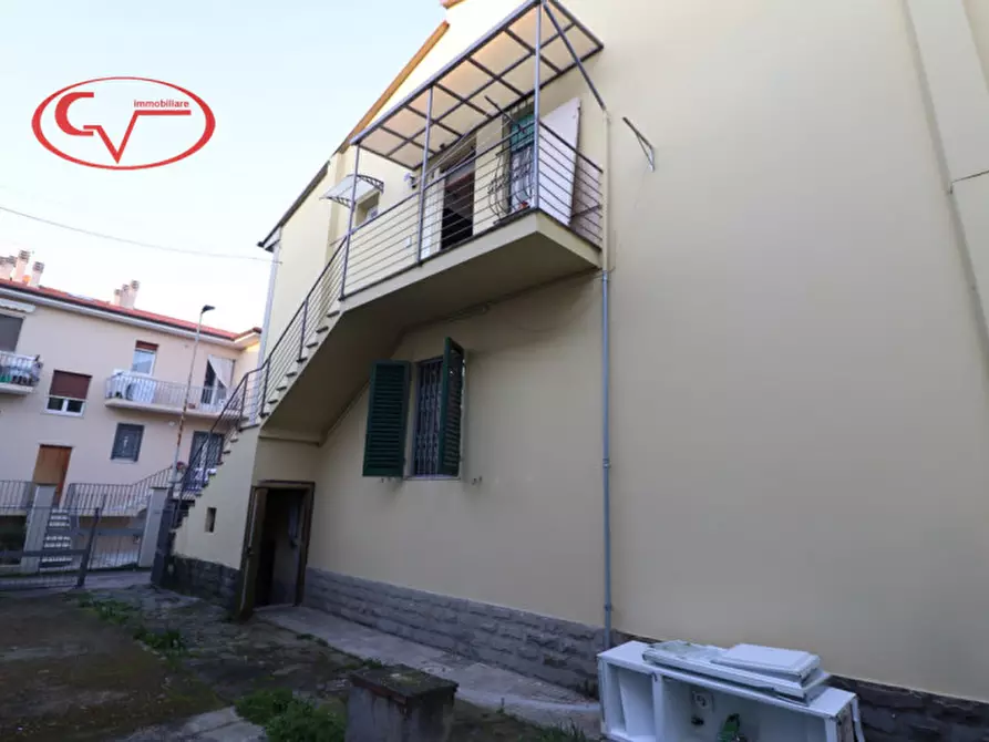 Immagine 24 di Casa bifamiliare in vendita  in Via Boccaccio a Montevarchi