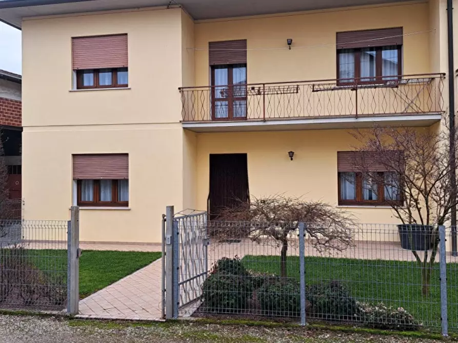 Immagine 7 di Casa bifamiliare in vendita  in v. Piave a Quinto Vicentino