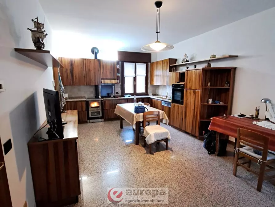 Immagine 10 di Casa bifamiliare in vendita  in Via Piave, 100 a Quinto Vicentino
