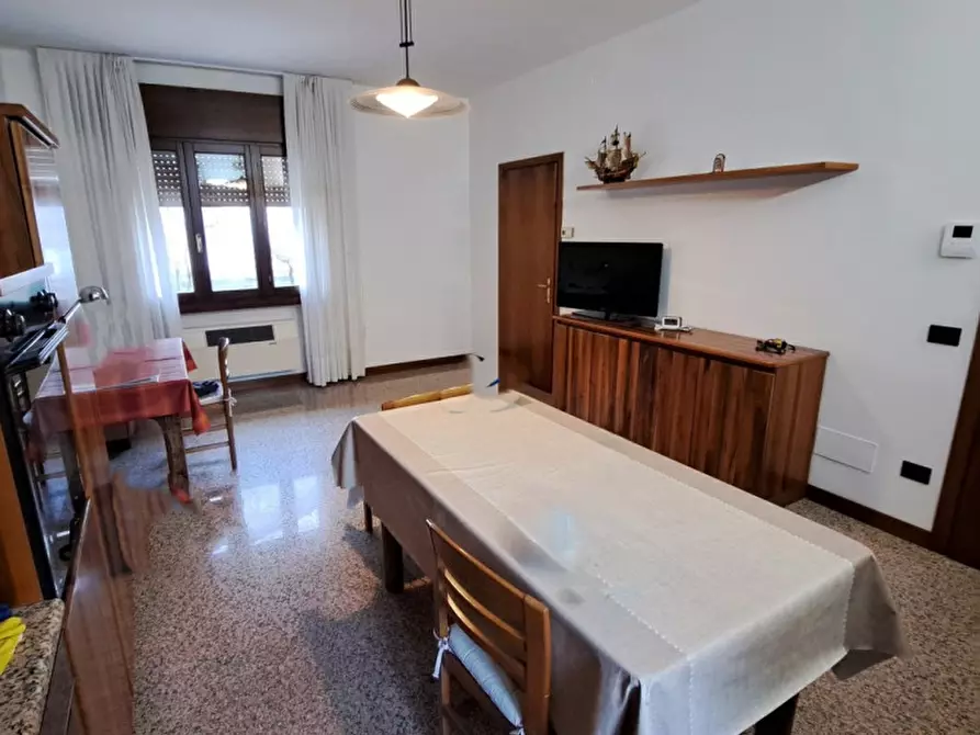 Immagine 10 di Casa bifamiliare in vendita  in v. Piave a Quinto Vicentino