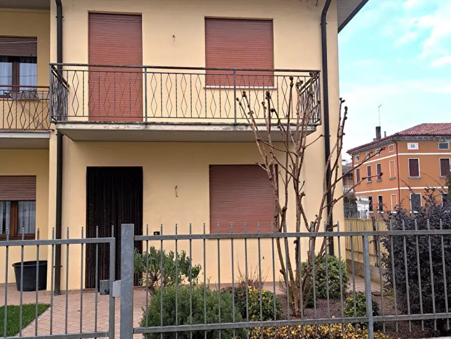 Immagine 20 di Casa bifamiliare in vendita  in v. Piave a Quinto Vicentino