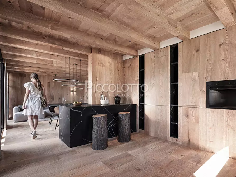 Immagine 2 di Appartamento in vendita  in Località Zuel a Cortina D'ampezzo
