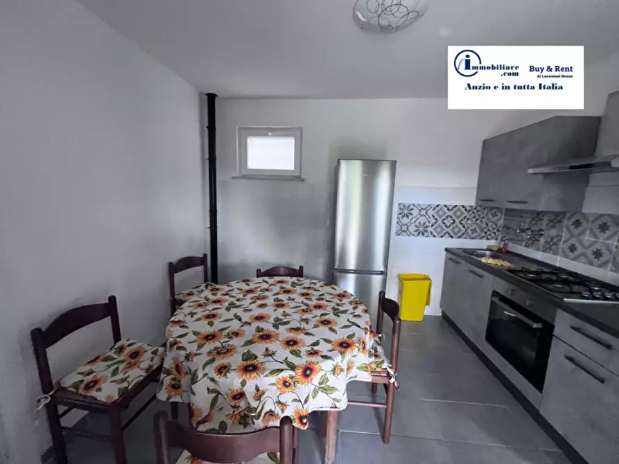 Immagine 5 di Casa indipendente in vendita  in VIA BELVEDERE a Anzio