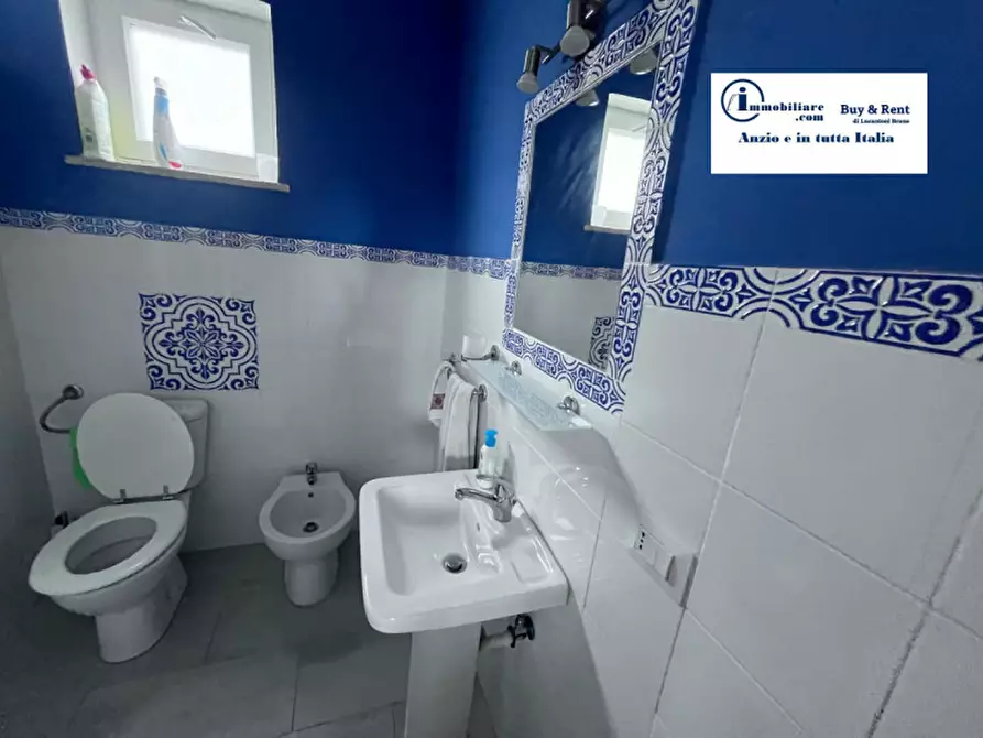 Immagine 10 di Casa indipendente in vendita  in VIA BELVEDERE a Anzio