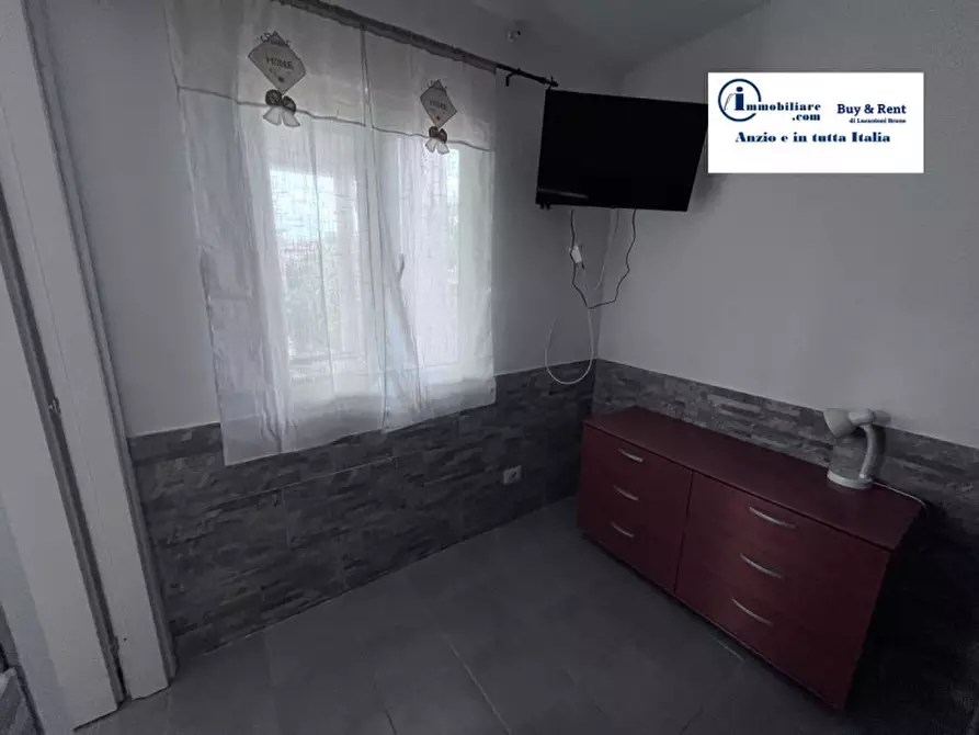 Immagine 15 di Casa indipendente in vendita  in VIA BELVEDERE a Anzio