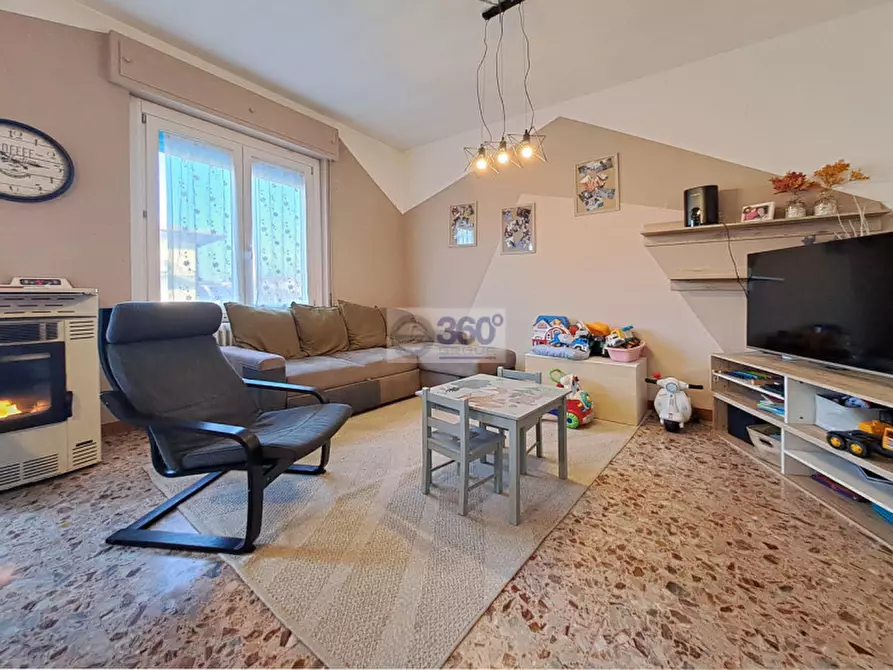 Immagine 3 di Appartamento in vendita  in Via Monisgnor Girolamo Rizzi a Ospitaletto