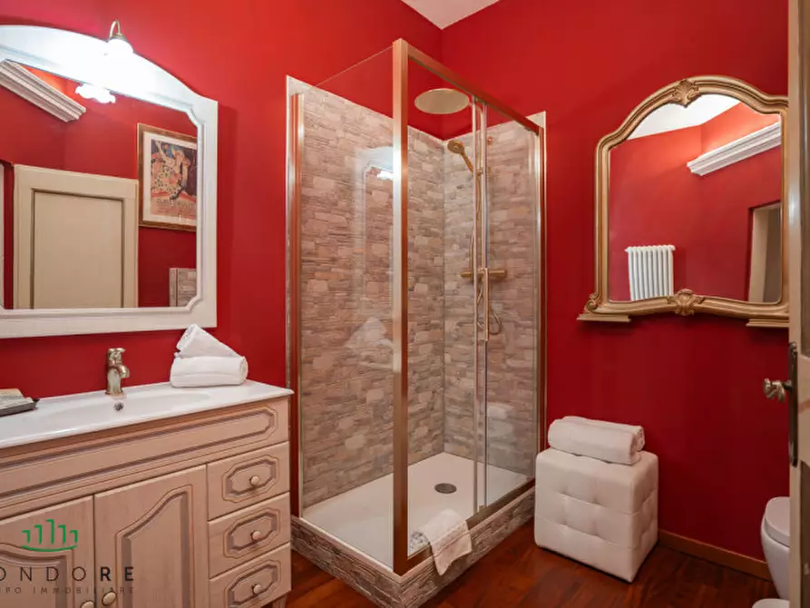 Immagine 3 di Villa in vendita  in Via San Donato a Bologna