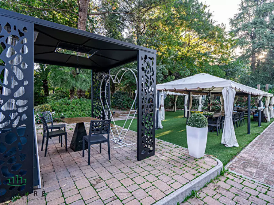 Immagine 28 di Villa in vendita  in Via San Donato a Bologna