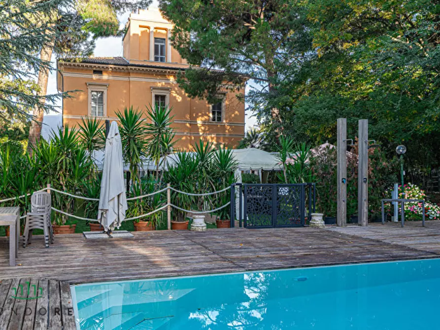 Immagine 36 di Villa in vendita  in Via San Donato a Bologna