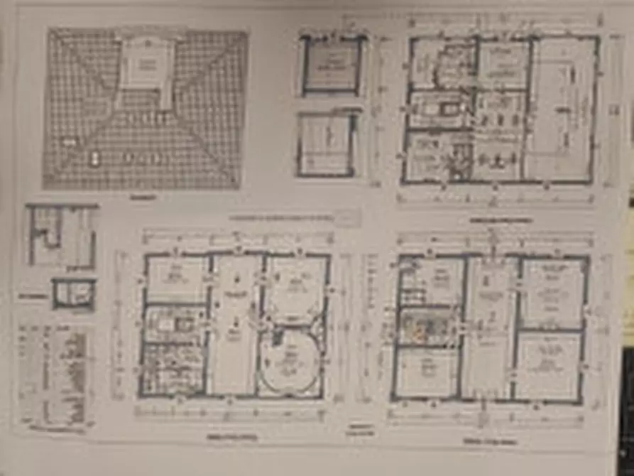 Immagine 40 di Villa in vendita  in Via San Donato a Bologna