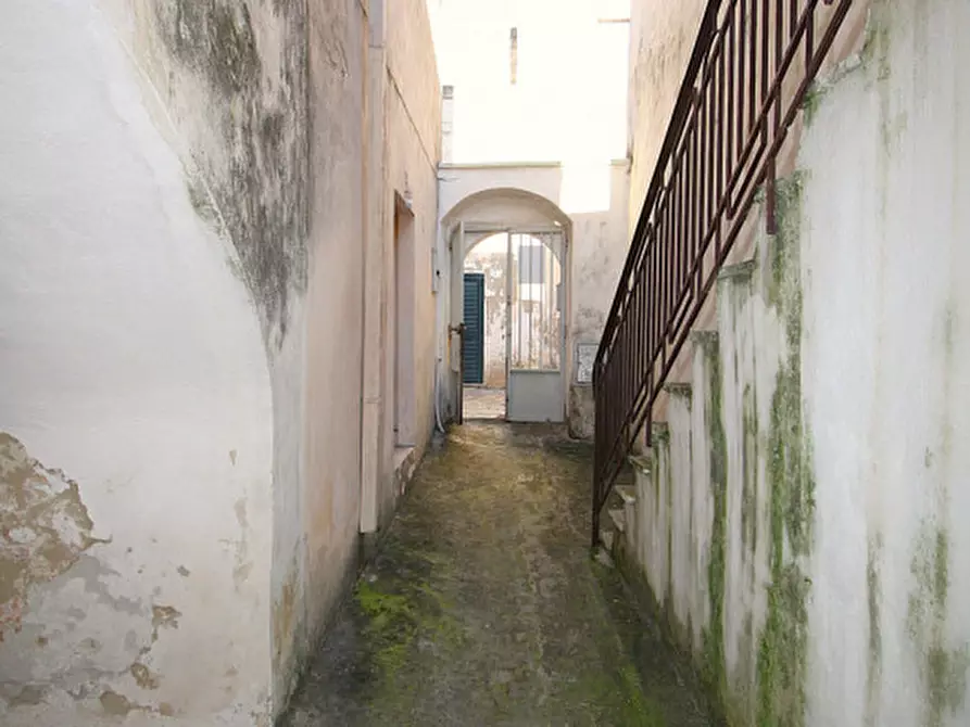 Immagine 37 di Casa indipendente in vendita  in Via Marsini a Salve