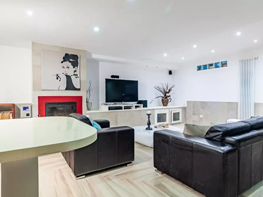 Immagine 23 di Villetta a schiera in vendita  in Via Pietro Romani 170 a Roma