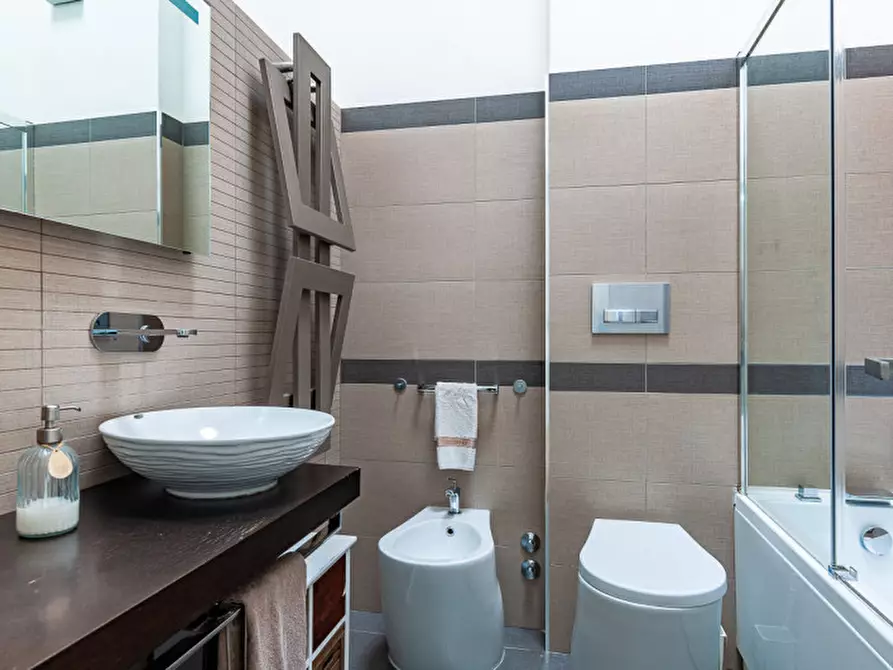 Immagine 40 di Villetta a schiera in vendita  in Via Pietro Romani 170 a Roma