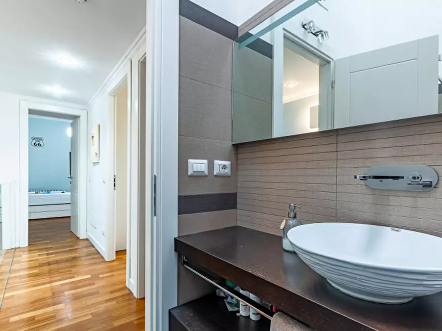 Immagine 41 di Villetta a schiera in vendita  in Via Pietro Romani 170 a Roma