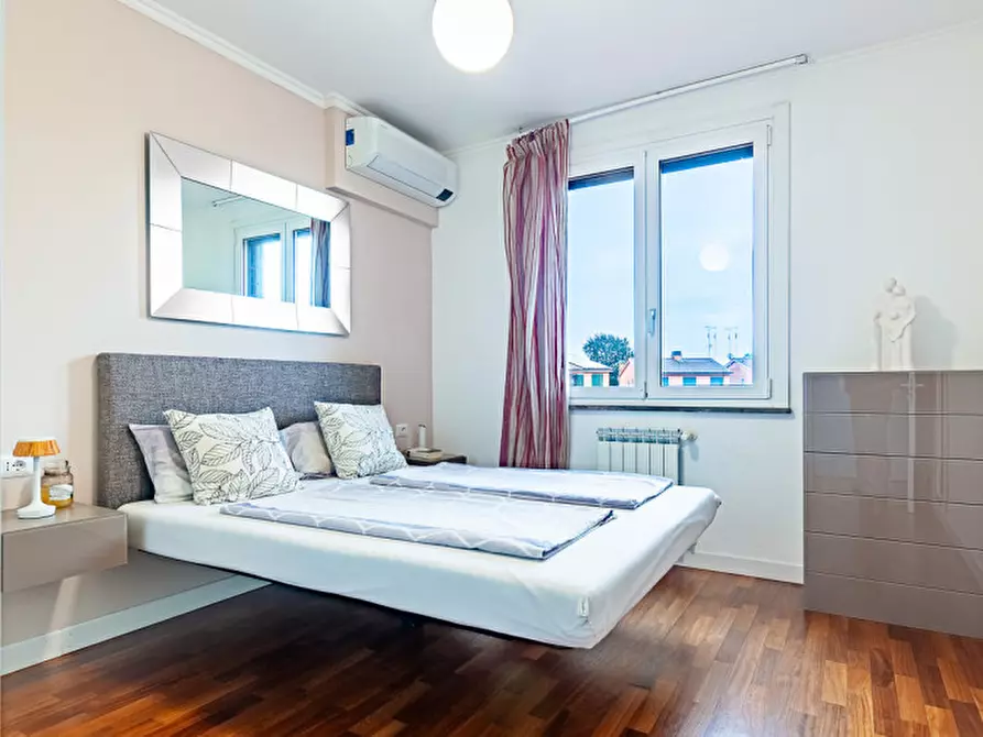 Immagine 43 di Villetta a schiera in vendita  in Via Pietro Romani 170 a Roma