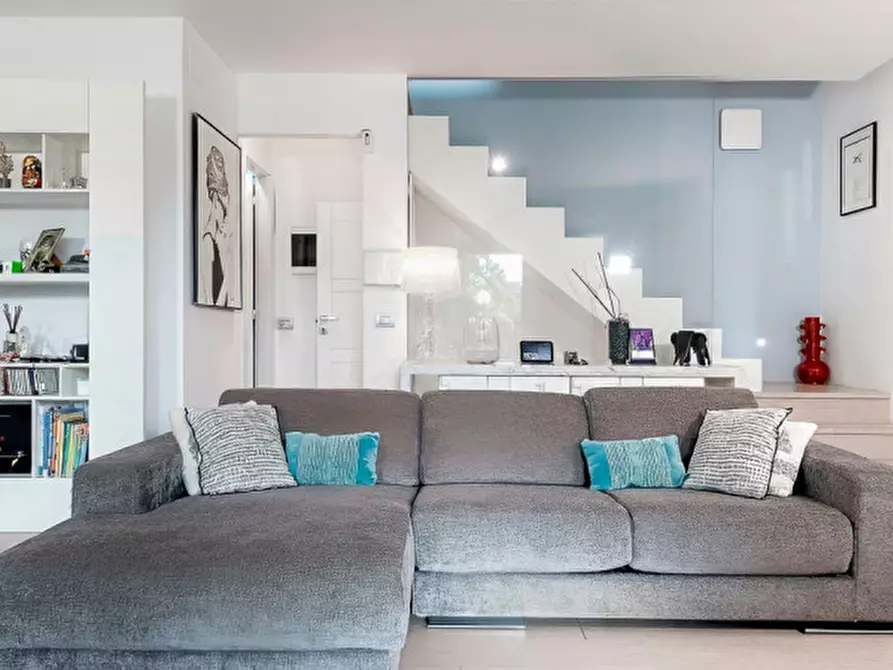 Immagine 47 di Villetta a schiera in vendita  in Via Pietro Romani 170 a Roma