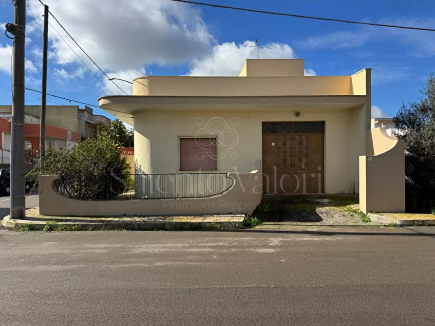 Immagine 2 di Casa indipendente in vendita  in Via Tommaso Fiore 20 a Collepasso