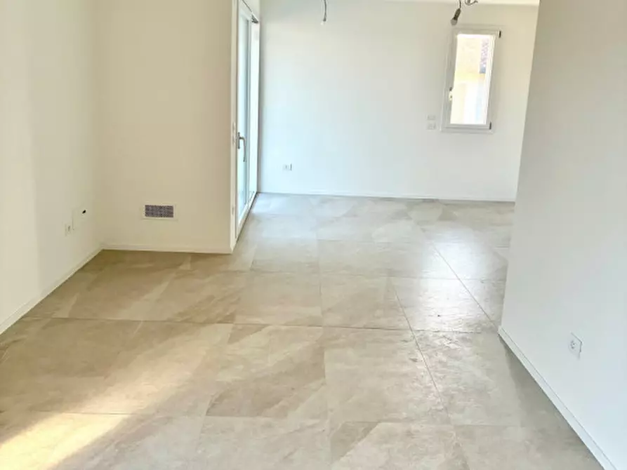 Immagine 7 di Attico in vendita  in Via Elena Valmarana a Padova