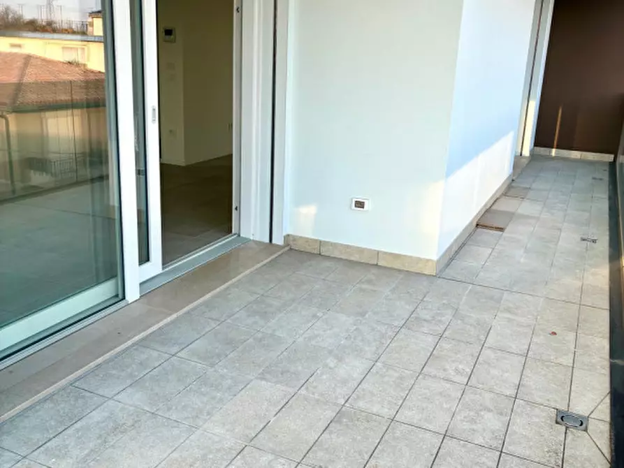 Immagine 8 di Attico in vendita  in Via Elena Valmarana a Padova