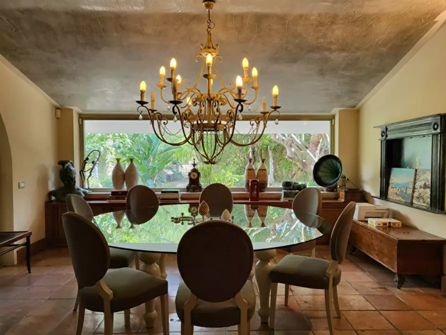 Immagine 18 di Villa in vendita  in Via Tubre 38 a Roma