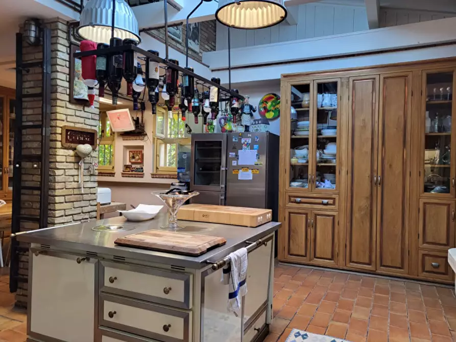 Immagine 27 di Villa in vendita  in Via Tubre 38 a Roma