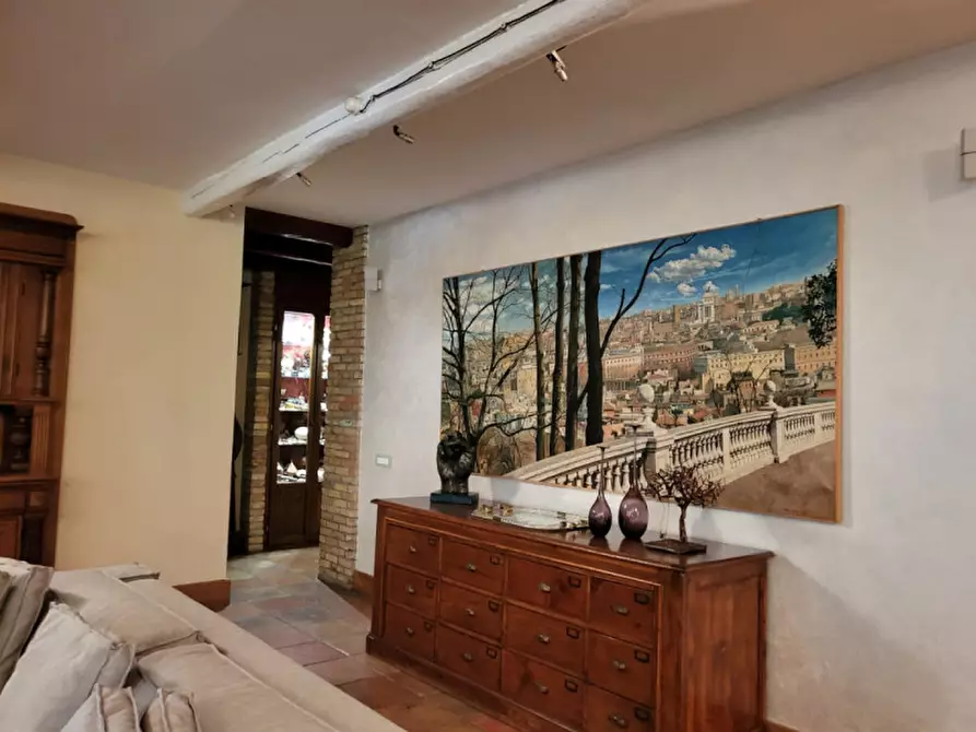 Immagine 31 di Villa in vendita  in Via Tubre 38 a Roma