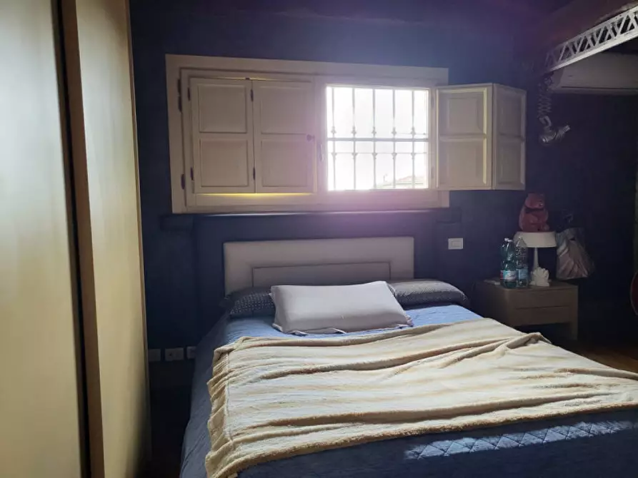 Immagine 36 di Villa in vendita  in Via Tubre 38 a Roma